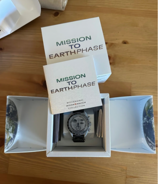 Omega X Swatch Speedmaster Moonswatch Earthphase